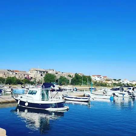 Jakov *
